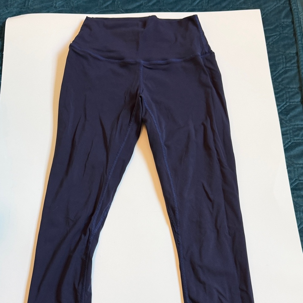 Navy Blue High-Waisted cropped Leggings